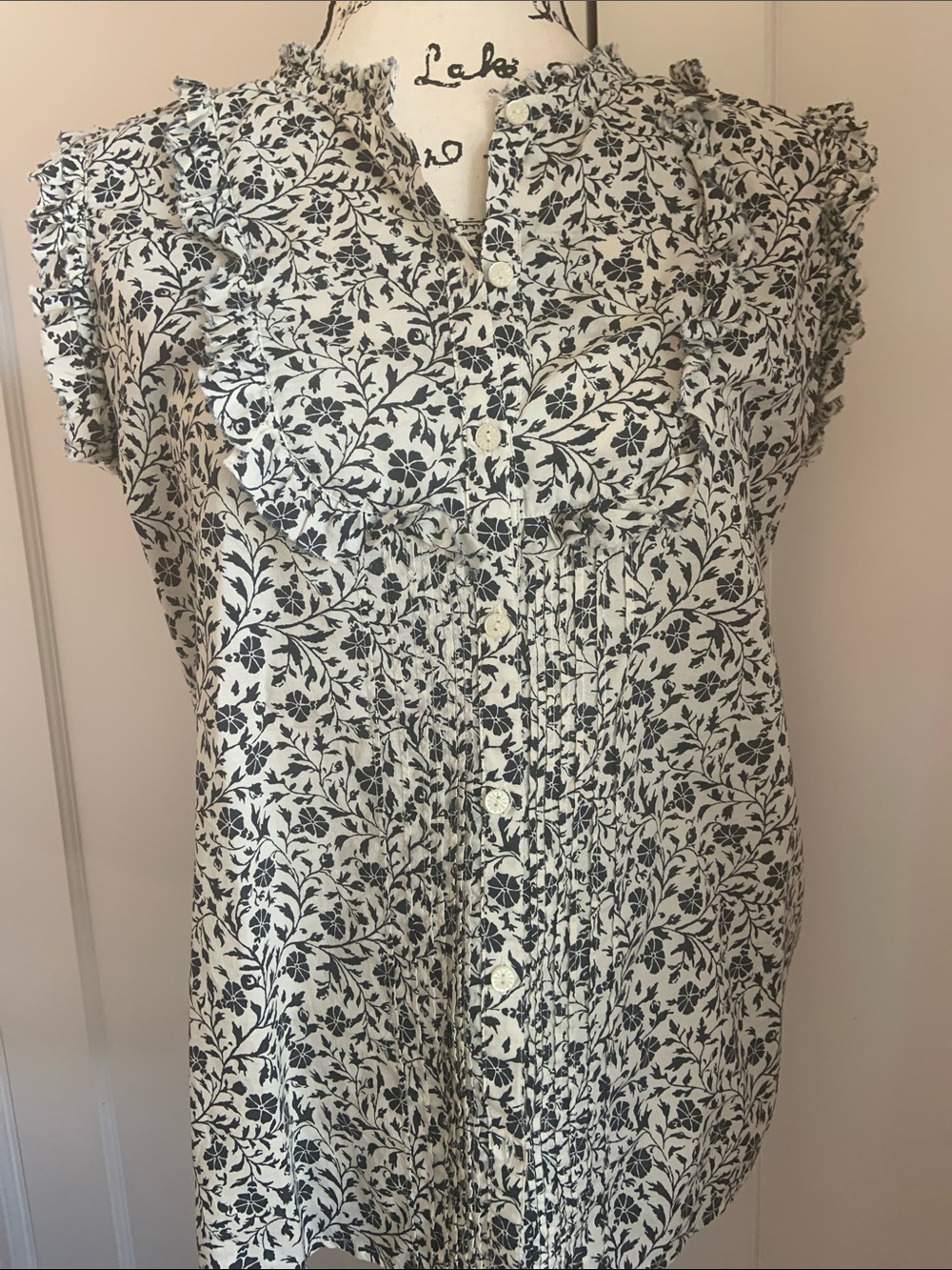 Banana Republic print summer blouse